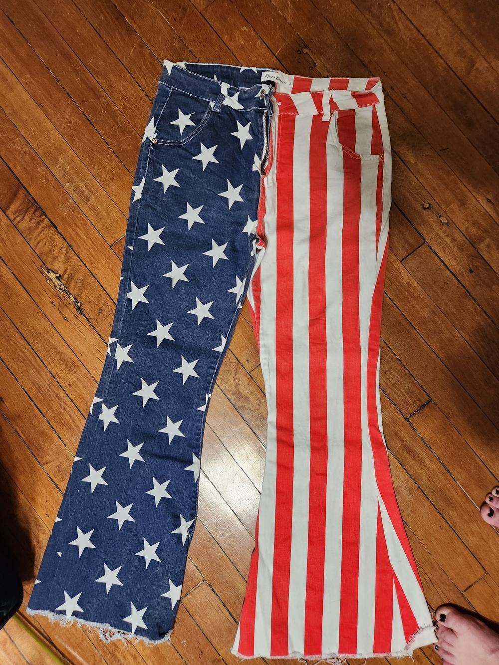 Ranch Dressin Women's Patriotic Stars & Stripes Flared Pants - Blue & Red 16